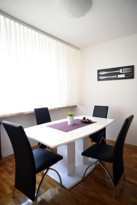 Apartment Check In Zagreb Maksimir-Free Parking Esterno foto